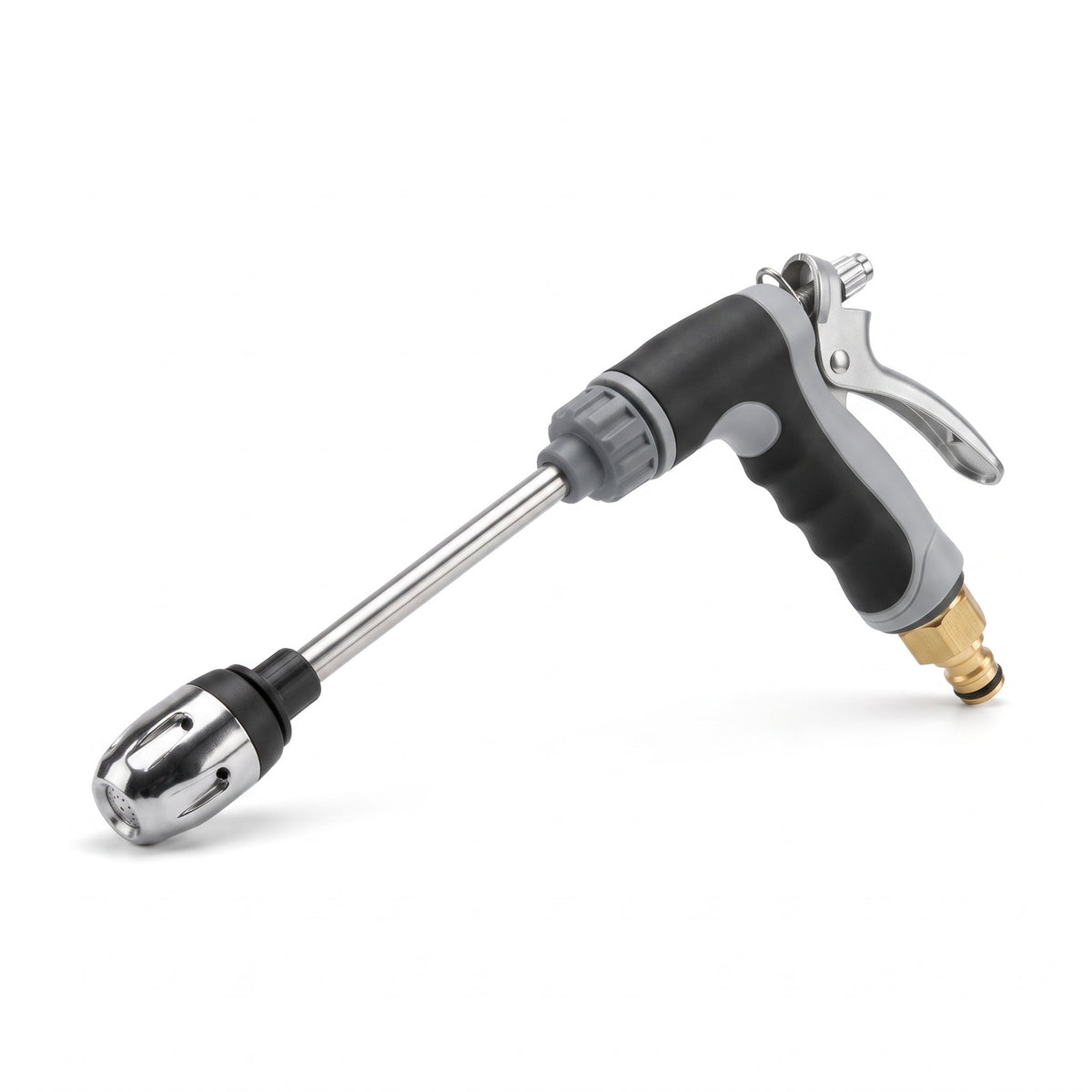 Embout de nettoyage à 3 jets avec tête orientable, fixé sur un tuyau d'arrosage de jardin