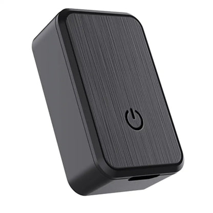 Mini traceur GPS noir pour enfant, de la taille d'une pièce, avec câble de charge
