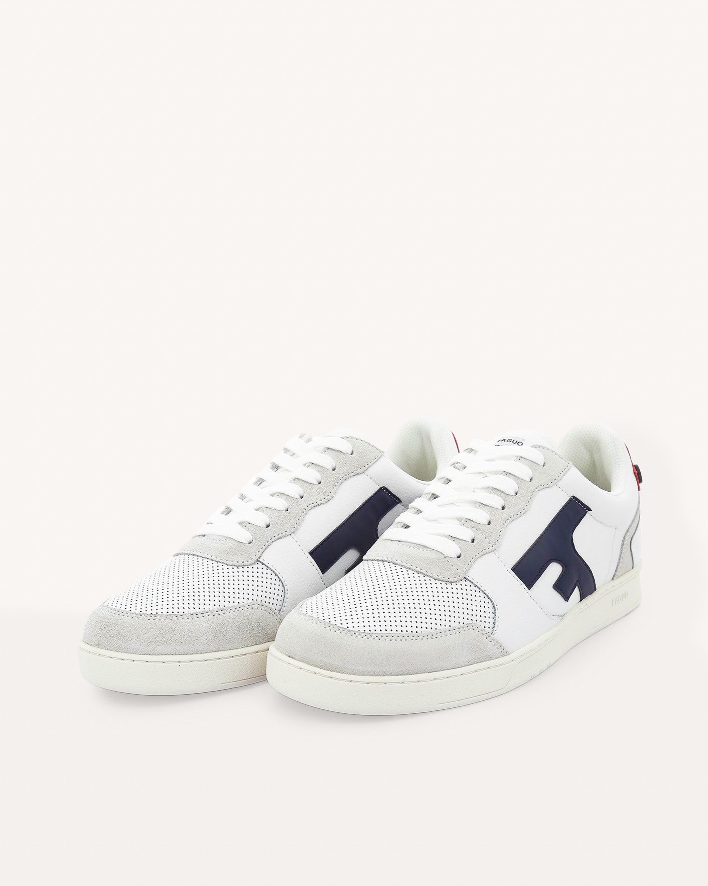 Baskets cuir blanc et bleu marine