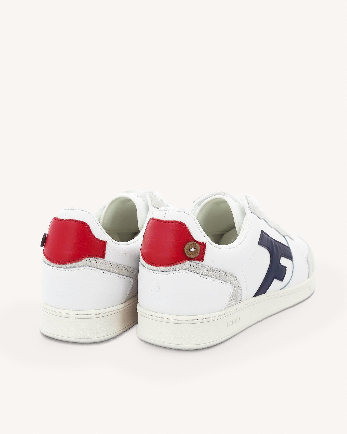 Baskets cuir blanc et bleu marine
